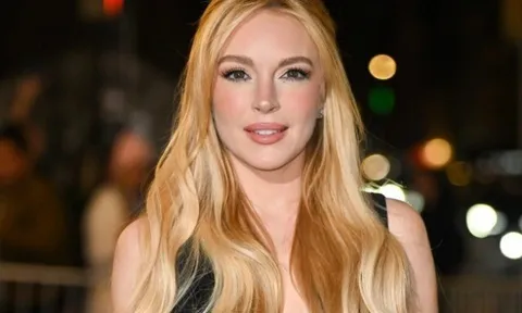 Công chúa Disney có màn "phục hưng" nhan sắc gây sốt, tái xuất mạnh mẽ ở tuổi 40