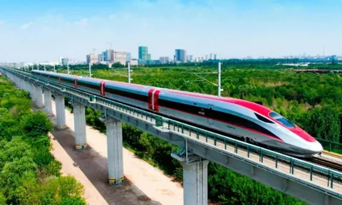 Kiến nghị 'nắn' đường sắt tốc độ cao Bắc - Nam qua Quảng Ngãi