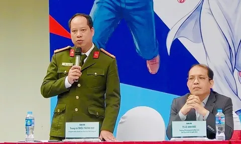 Cận trên 3 độ sẽ bị loại ngay từ vòng sơ tuyển trường công an