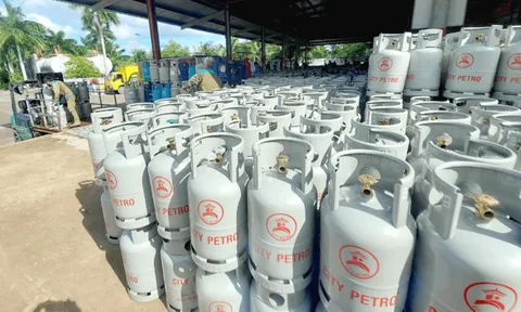 Giá gas tăng liên tục, doanh nghiệp điều chỉnh giá theo tuần