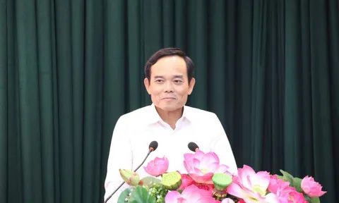 Bí thư Thành ủy TPHCM tiếp xúc cử tri 3 phường: Bình Tiên, Bình Tây và Bình Phú