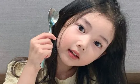 Bà nội đặt tên cháu gái là Nguyễn Thu Tiền, nhân viên tư pháp sửa thành tên vừa hay vừa ý nghĩa, đứa trẻ biết ơn vô cùng