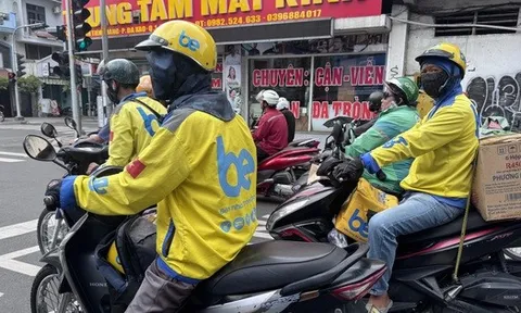 Hãng xe công nghệ đầu tiên hỗ trợ phí nhiên liệu cho tài xế