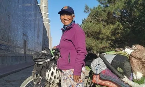 Bị chồng phản bội ở tuổi 52, người phụ nữ đạp xe qua 20 quốc gia tìm lại mình