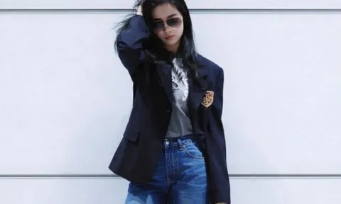Lưu Diệc Phi gợi ý cách phối blazer và quần jeans lửng trẻ trung, năng động cho mùa xuân