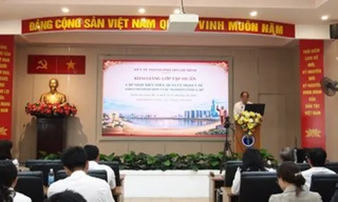 Hàng trăm giám đốc trạm y tế được tập huấn, hướng đến nâng cao năng lực tuyến cơ sở