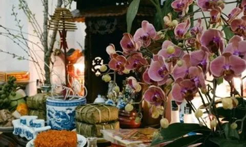 Văn khấn mùng 1 tháng 2 âm lịch năm Bính Ngọ 2026 theo truyền thống