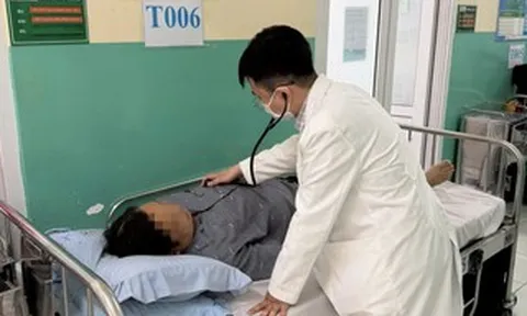 Người đàn ông ở TPHCM vàng da sau 7 ngày uống rượu liên tục