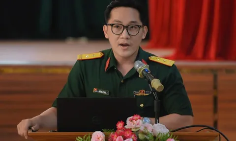 Học sinh cận thị có được thi vào trường quân đội?