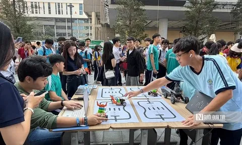 Thị trường việc làm đổi nhịp: Đại học tăng tốc “bắt tay” doanh nghiệp, sinh viên định hướng nghề từ sớm