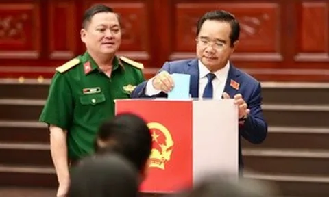 7 Phó Chủ tịch và 17 Ủy viên UBND TPHCM nhiệm kỳ mới