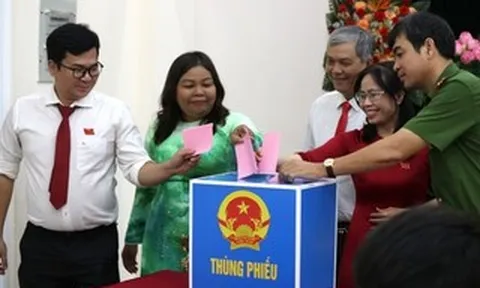 HĐND phường Phú Thuận, TPHCM: Ổn định tổ chức bộ máy, chăm lo an sinh xã hội