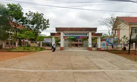 Giáo viên bị phát tán ảnh nhạy cảm, trường đề nghị công an vào cuộc