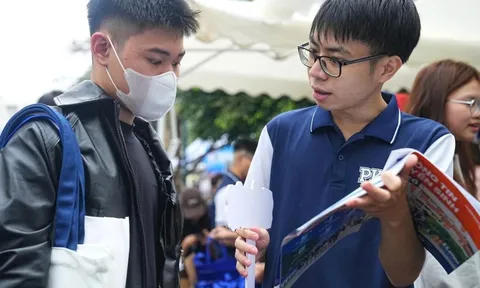 Tuyển sinh đại học 2026: Học phí tăng, thí sinh 'đau đầu' chọn trường