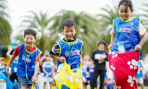 ‘Cha mẹ trực thăng’ học cách buông tay để con bay xa