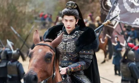 "Tướng quân kem nền" Trương Lăng Hách gặp biến căng