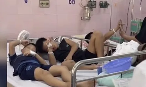 Gần 150 học sinh TPHCM nghi ngộ độc, Bộ Y tế yêu cầu làm rõ