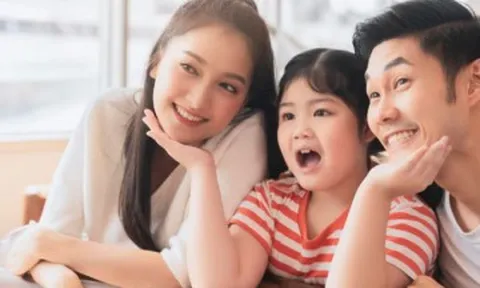 Trẻ EQ cao thường lớn lên trong gia đình có 4 đặc điểm này