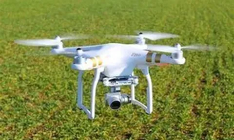 Drone trong nông nghiệp: Lợi ích lớn; thách thức không nhỏ