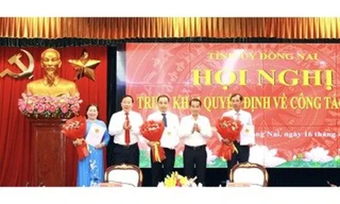 Công bố các quyết định về công tác cán bộ ở Đồng Nai