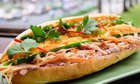 Bộ Y tế vào cuộc vụ hơn 20 người nghi ngộ độc bánh mì