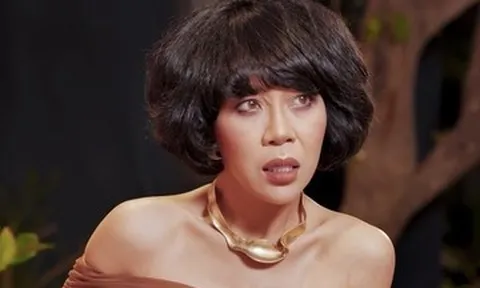 Trác Thúy Miêu bỏ về và loạt sao Việt bị đuổi khéo trên thảm đỏ