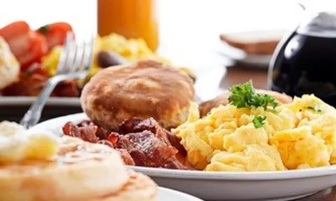 Sau 40 tuổi, ăn kiểu này sẽ khó bị tăng cân