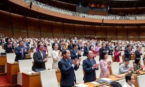 Hà Nội được quyết chính sách về tiền lương, tiền thưởng để thu hút nhân lực