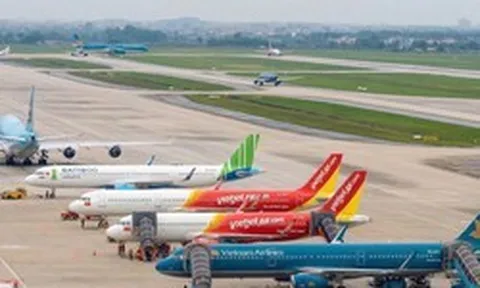 Giá vé máy bay dịp 30-4 tăng từng ngày, có chặng vượt 5 triệu đồng