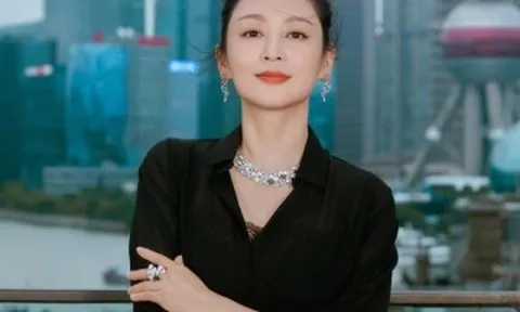 "Người phụ nữ đẹp nhất Trung Quốc" U60 vẫn trông trẻ hơn cả chục tuổi, bí quyết “cải lão hoàn đồng” gói gọn trong 3 chữ