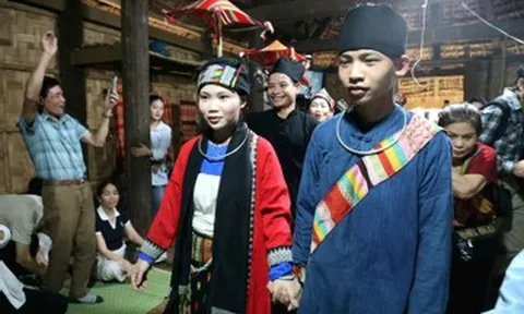 Cưới 2 lần, ở rể 3 năm: Chuyện lạ mà sâu sắc trong hôn nhân người Thái xứ Thanh