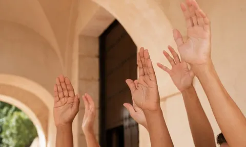 Bí ẩn 90% thế giới thuận tay phải