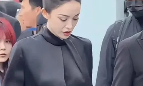 Cổ Lực Na Trát gây tranh luận về trang phục