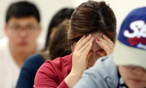 Cò mồi Trung Quốc bán đề TOPIK, giá lên tới 5.000 USD