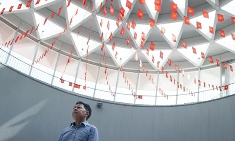 Chợ Bến Thành thay đổi thế nào từ thời xe điện đến metro?