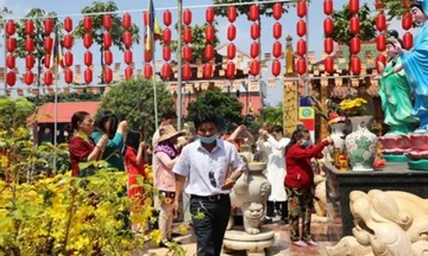 Văn khấn cúng Rằm tháng 3 năm 2026 chuẩn truyền thống