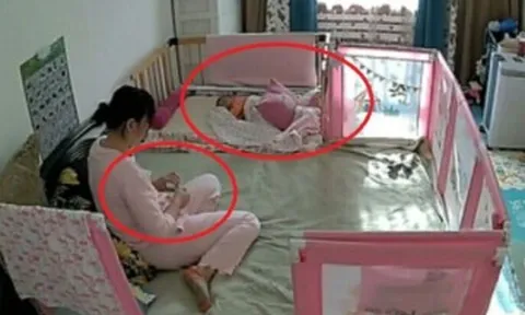 Camera giám sát ghi lại cảnh giúp việc có hành động lạ, người mẹ bật khóc khi hiểu rõ sự tình