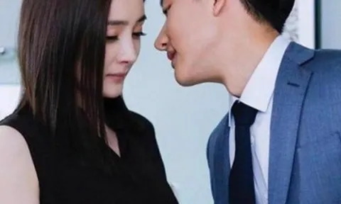 Cuối tuần chồng đi công tác, tôi được sếp đến nhà đưa tiền lúc nửa đêm kèm lời thỉnh cầu