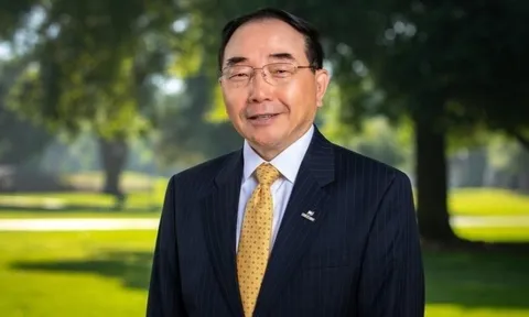 Xách một vali sang Mỹ, chàng trai nông thôn thành hiệu trưởng đại học