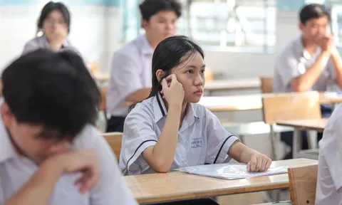 Đổi nguyện vọng lớp 10: Cơ hội hay rủi ro?