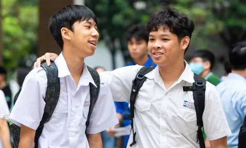 1 chọi 10 để vào lớp Toán trường chuyên Tự nhiên