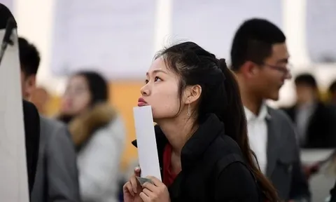 Nhóm người trẻ hối hận