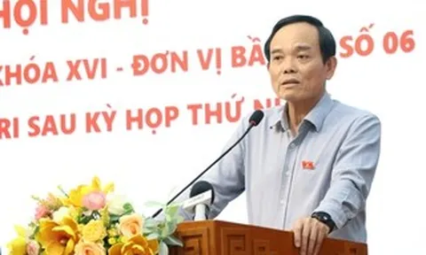 Bí thư Thành ủy TPHCM: Không cổ xúy tư duy "quản không được thì cấm"