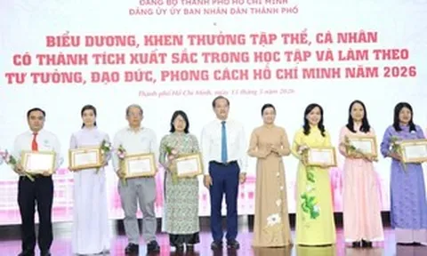 Đảng ủy UBND TPHCM biểu dương 168 điển hình học Bác