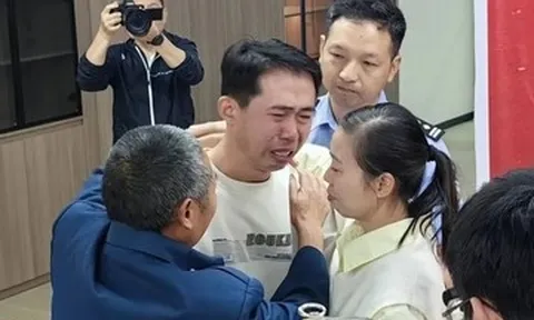 Vợ mất, con trai 4 tuổi bị bắt cóc: 35 năm sau người cha òa khóc khi gặp lại con