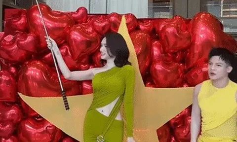 Hương Giang gây chú ý, thi hoa hậu nhưng bị ví như phóng viên hiện trường