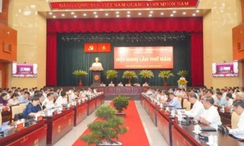 Vì sao Thành ủy TPHCM lập 2 đảng bộ trực thuộc?