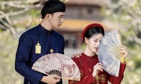 Màn né tránh nhau vô cùng ngượng ngùng của cặp đôi từng có mối tình đẹp như mơ