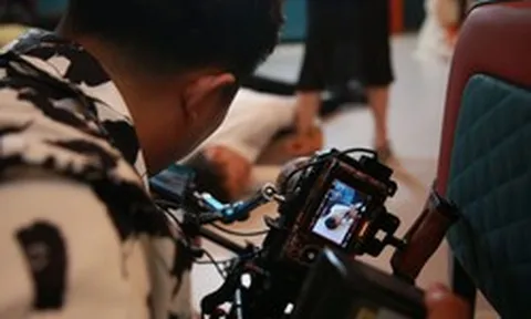 Người Việt chi hơn 302 tỷ đồng để xem video 60 giây, lượt tải tăng sốc 271%, làn sóng phim ngắn càn quét thị trường với mô hình "vắt kiệt" từng phút
