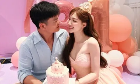 Hòa Minzy tình cảm bên Đại uý Văn Cương, Mỹ Tâm làm bánh sinh nhật cho bố